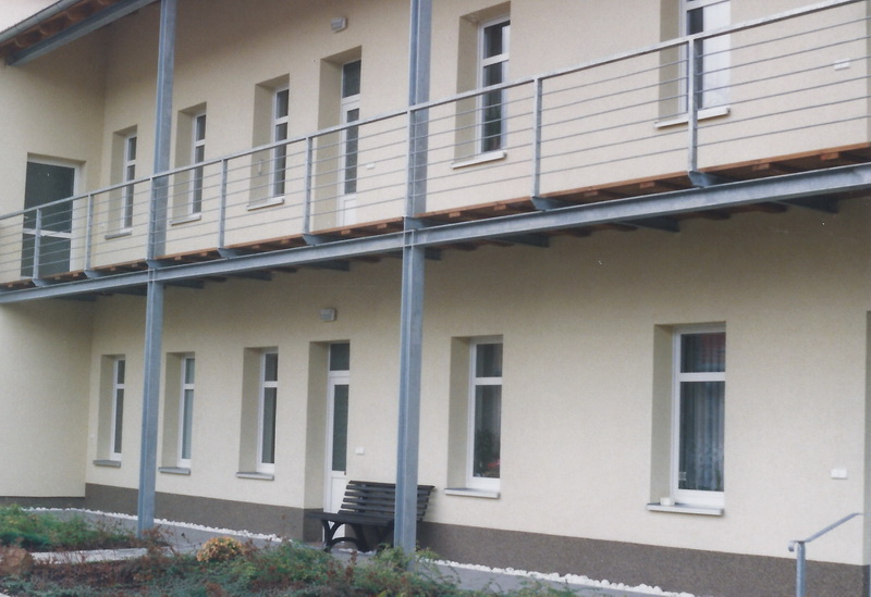 Edelstahlgeländer an einem Balkon